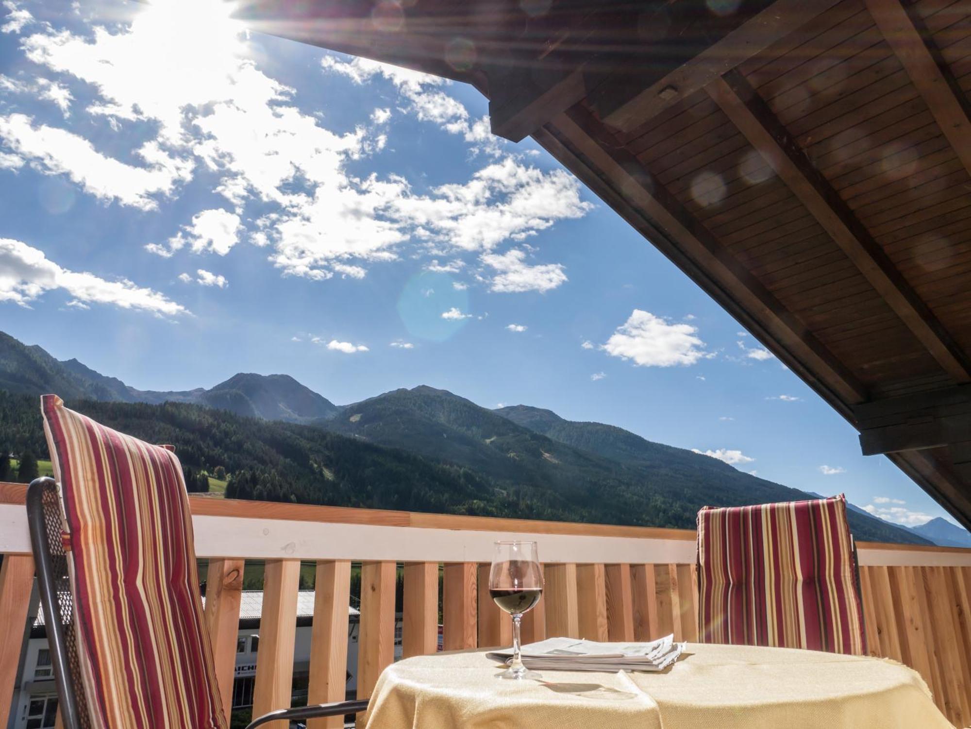 Der Brueckenwirt Aparthotel Heinfels Ruang foto